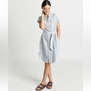 Pendleton women Blue and White Striped Shirt